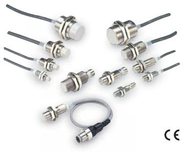 倍加福位移傳感器UC500-30GM-IUR2-V15